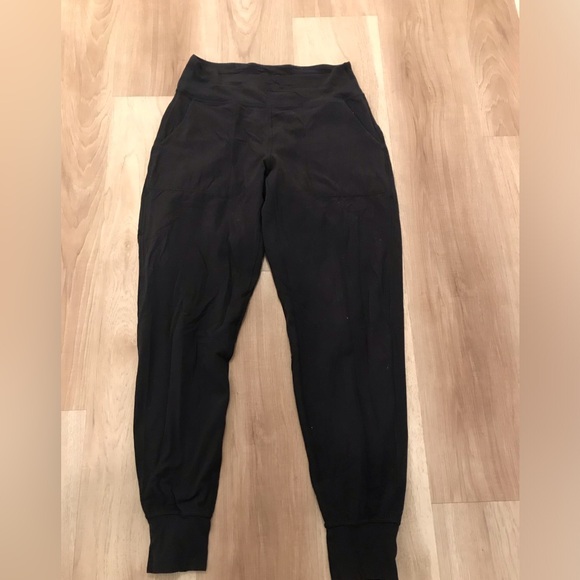 Lululemon Align Jogger *Read* - Picture 1 of 11